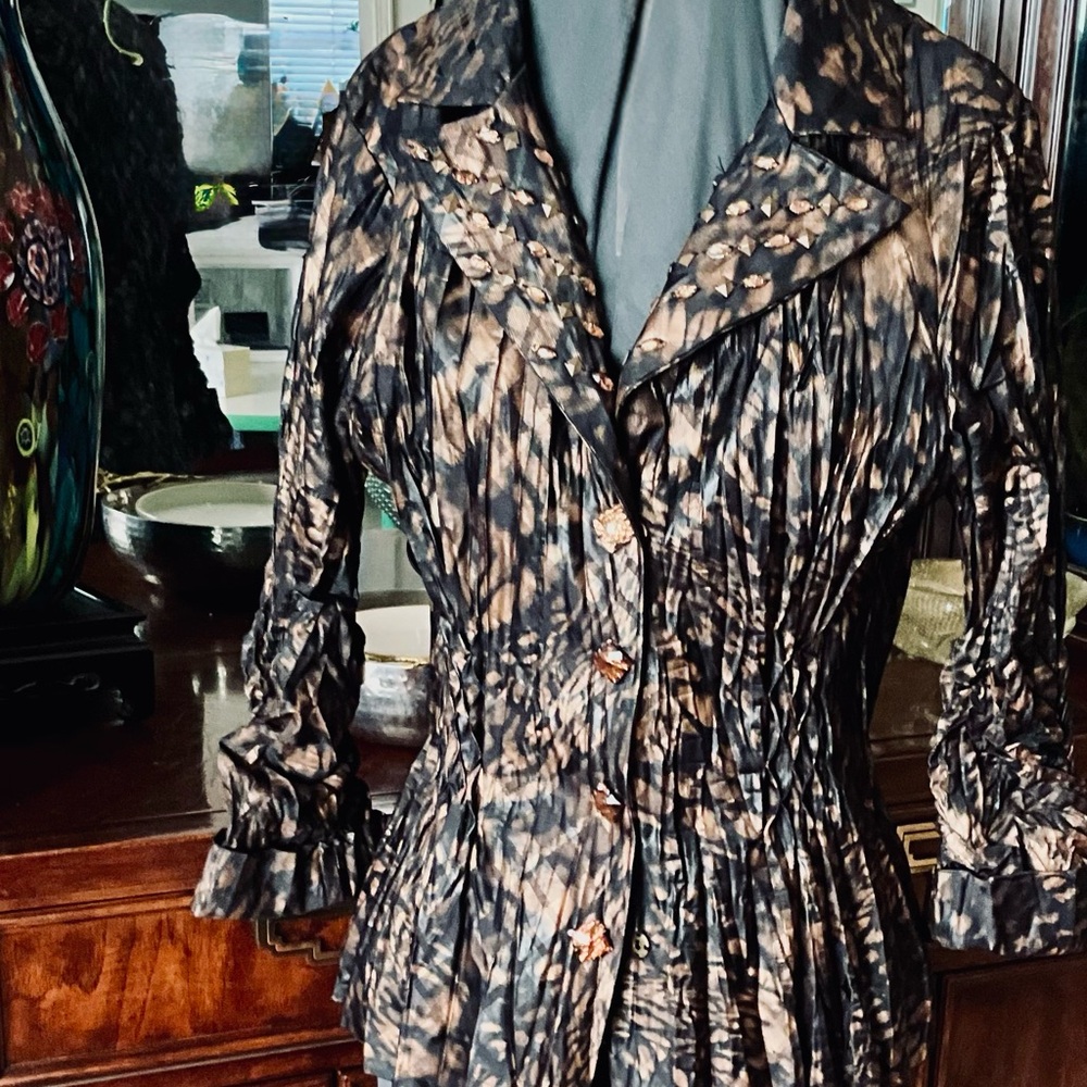 Vintage Crinkle Jeweled Button-Front Jacket in Black and Brown